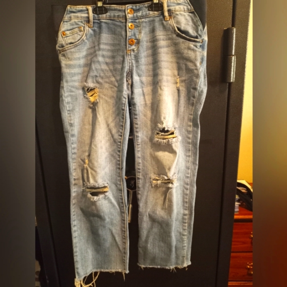 Distressed Light Blue Women's Jeans